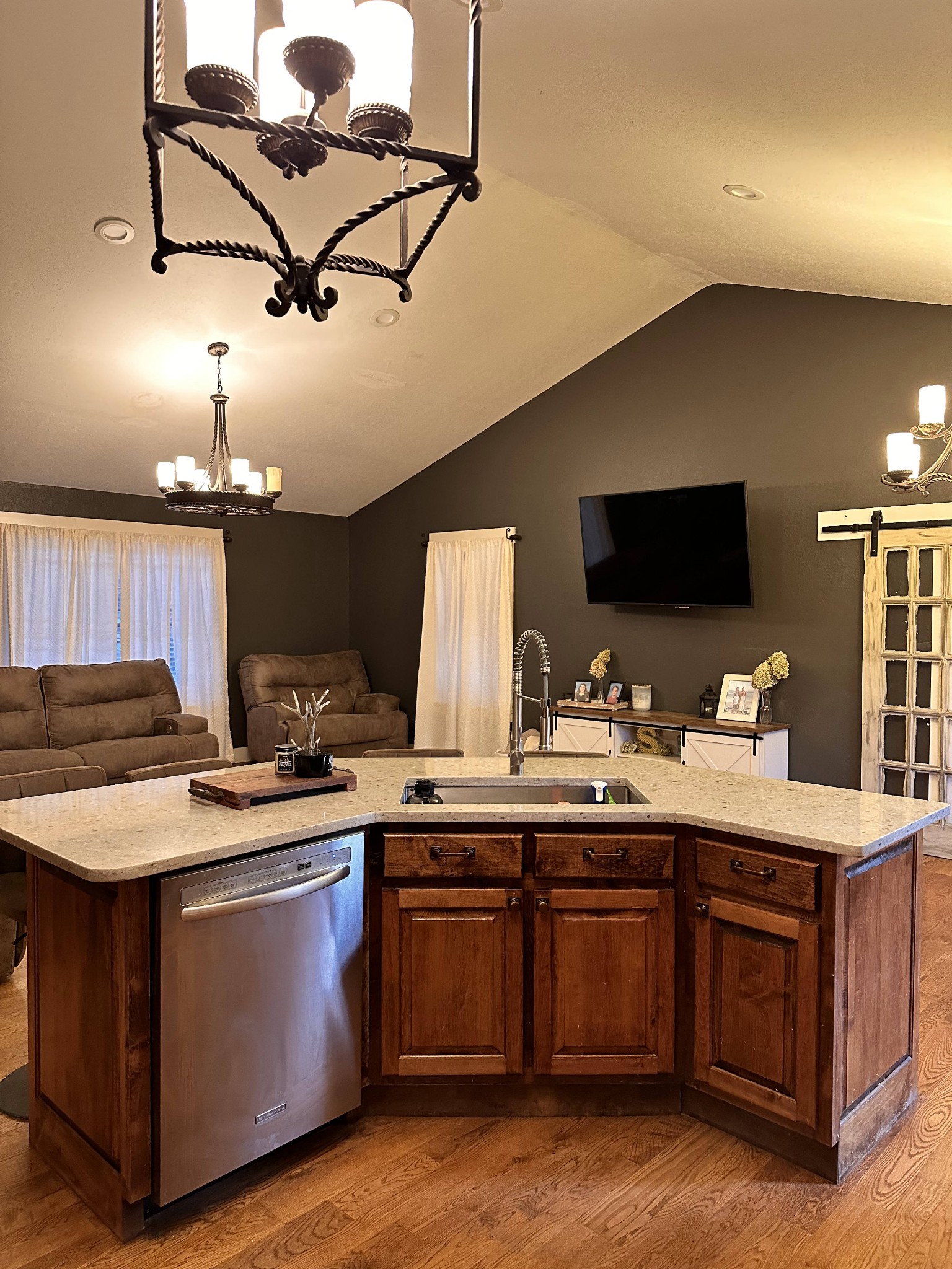 433 O'Neal Road Livingston, TN 38570 - Photo 5 of 42 a kitchen with a stove and a microwave