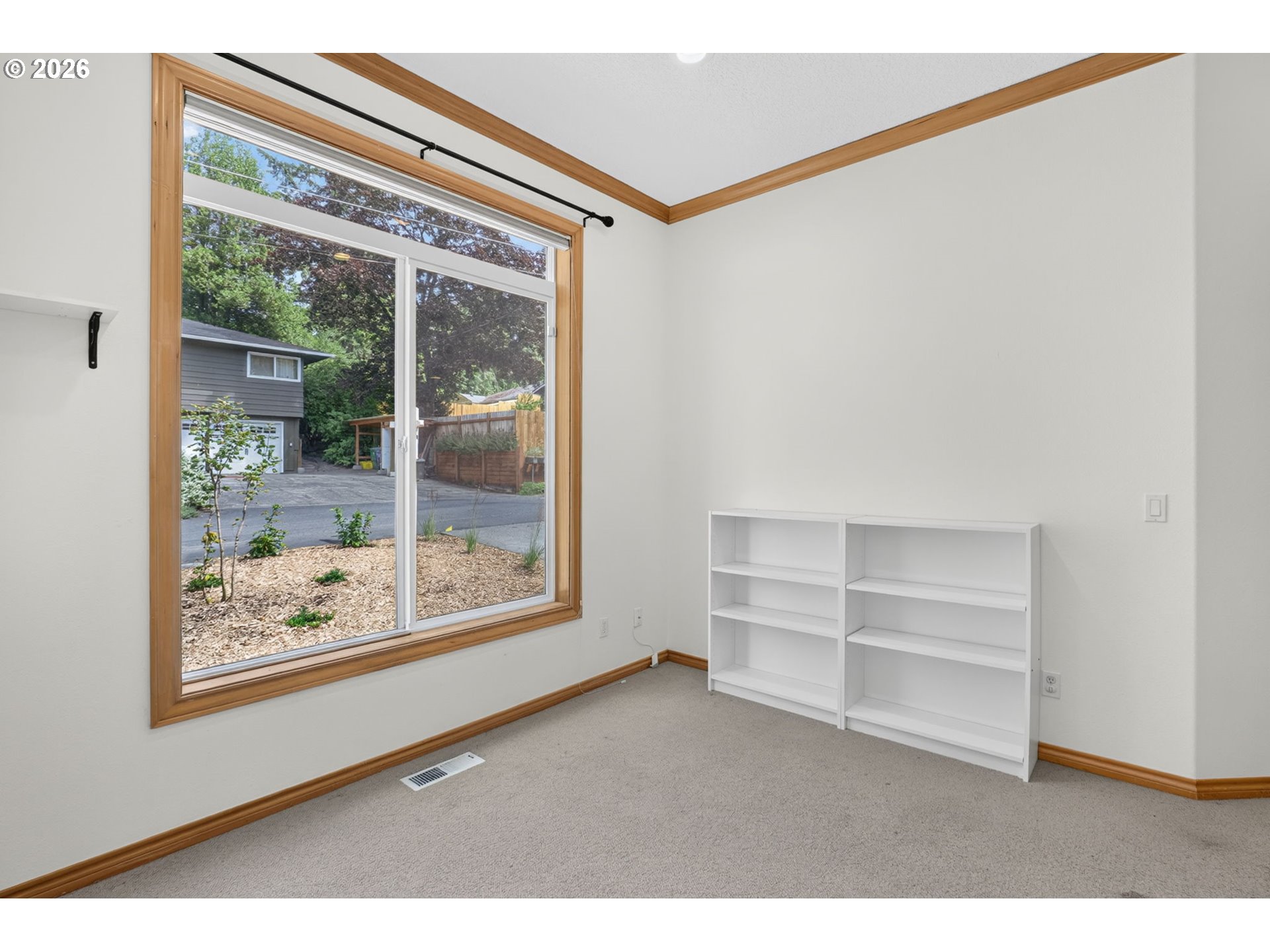 8311 Southwest 43rd Avenue Portland, OR 97219 - Photo 7 of 45