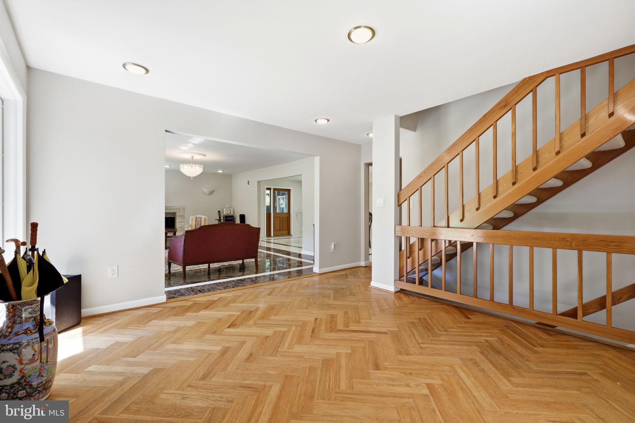 8578 Brickyard Road Potomac, MD 20854 - Photo 7 of 83