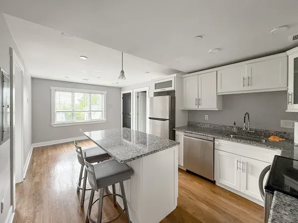 $2,100 | 468 Salem Street, Unit 2, Malden, MA 02148