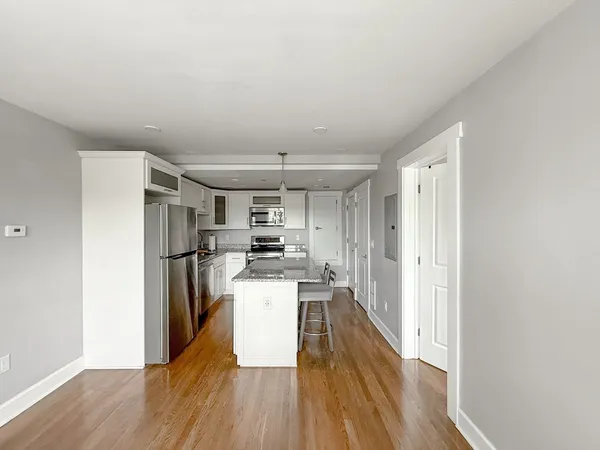 $2,100 | 468 Salem Street, Unit 2, Malden, MA 02148