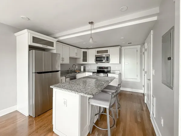 $2,100 | 468 Salem Street, Unit 2, Malden, MA 02148