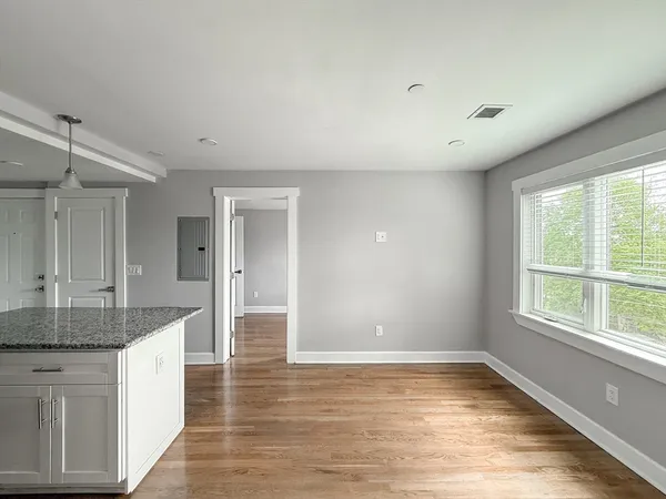 $2,100 | 468 Salem Street, Unit 2, Malden, MA 02148
