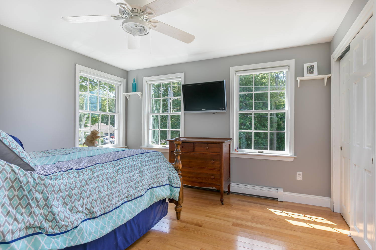 1 Rays Circle Scarborough, ME 04074 - Photo 17 of 28 Bedroom 1