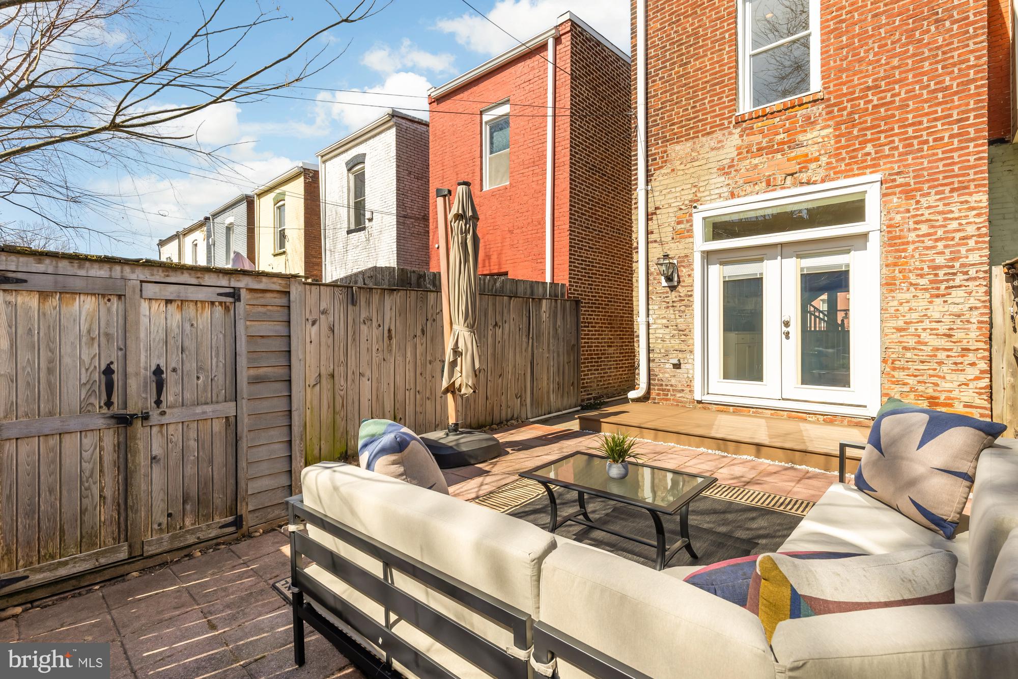 316 Elm Street Northwest Washington, DC 20001 - Photo 18 of 43 a outdoor space with furniture