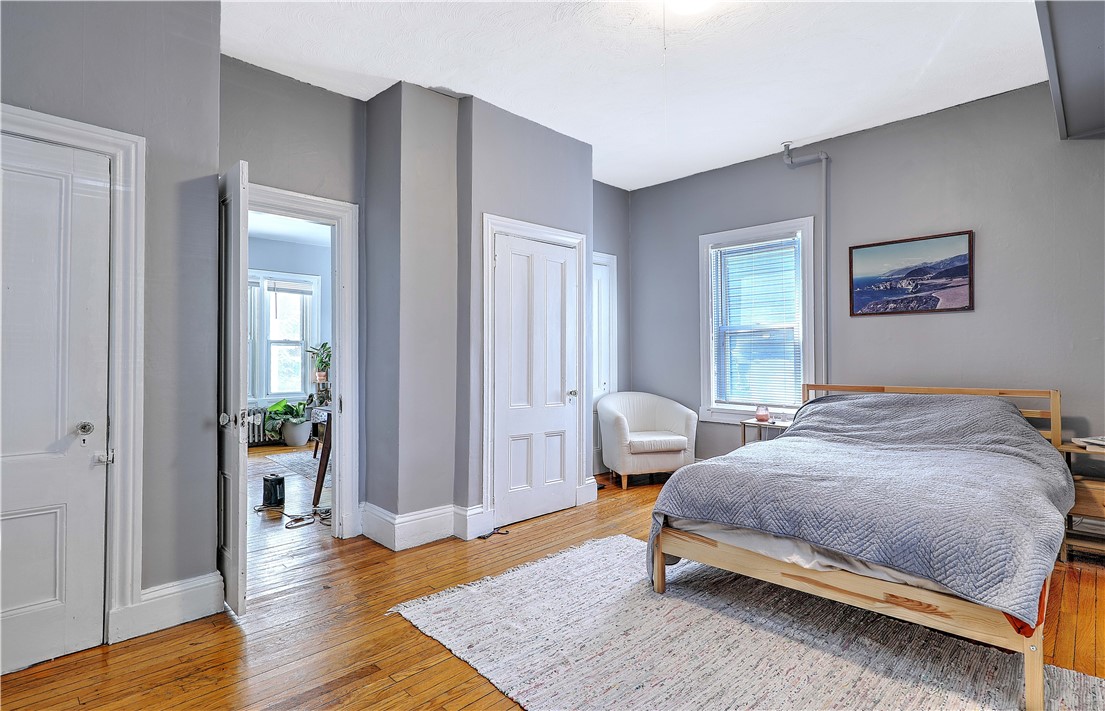 124 Pitman Street Providence, RI 02906 - Photo 11 of 28