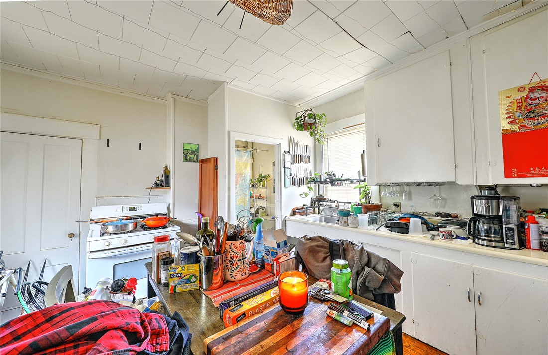 124 Pitman Street Providence, RI 02906 - Photo 19 of 28