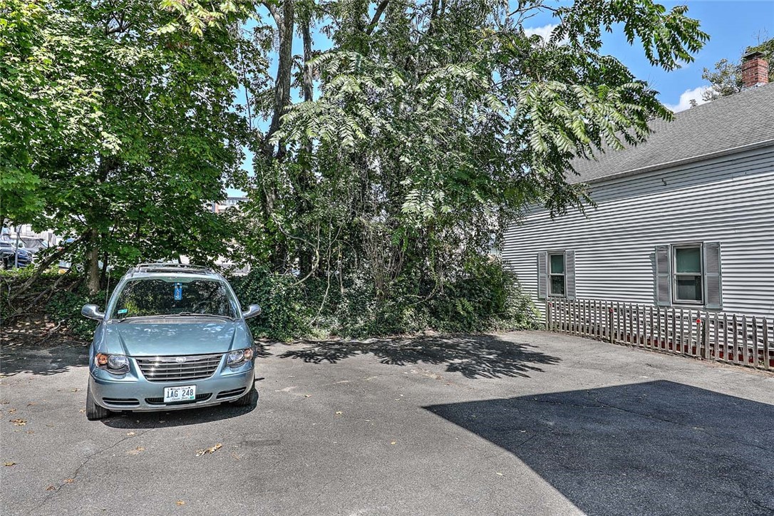 124 Pitman Street Providence, RI 02906 - Photo 28 of 28