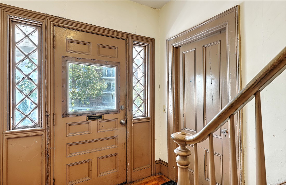 124 Pitman Street Providence, RI 02906 - Photo 5 of 28