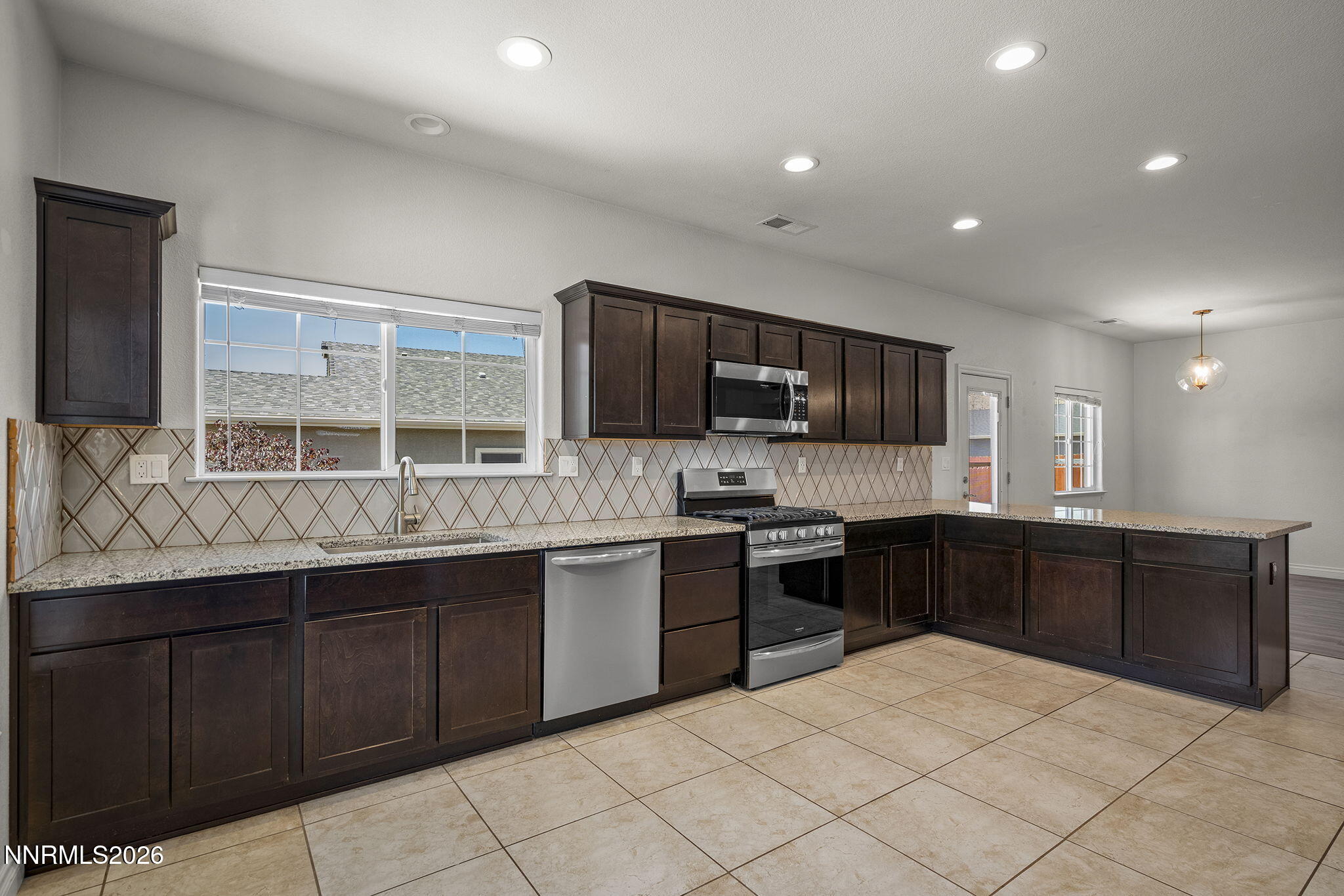 18621 Haskell Peak Court Reno, NV 89508 - Photo 11 of 23 13-web-or-mls-_DSC6189