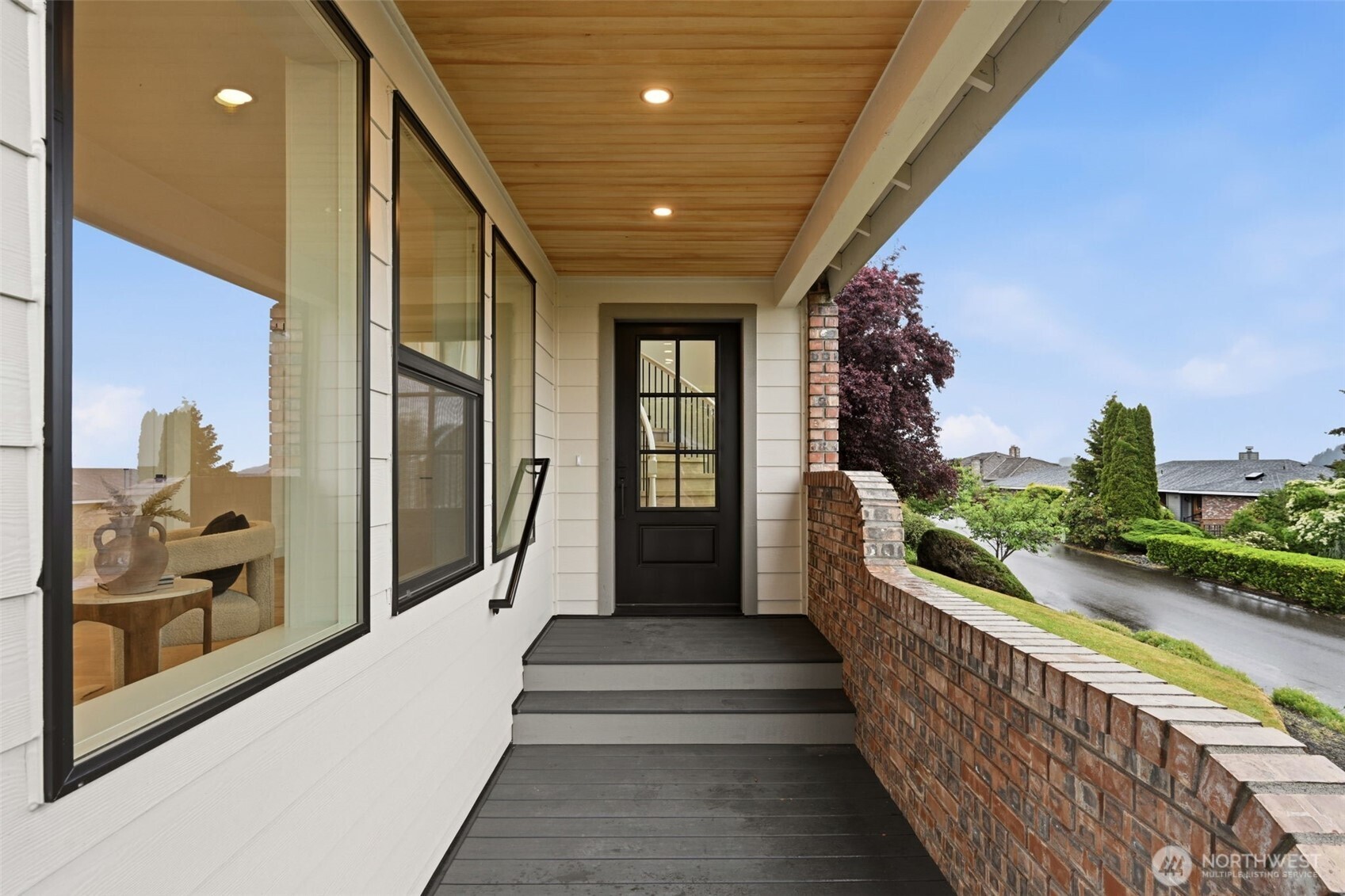 57 Chapman Loop Steilacoom, WA 98388 - Photo 2 of 40