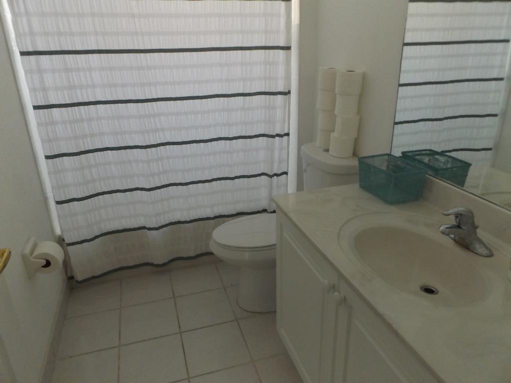 6201 Spring Lake Terrace Fort Pierce, FL 34951 - Photo 8 of 11 3rd Bath
