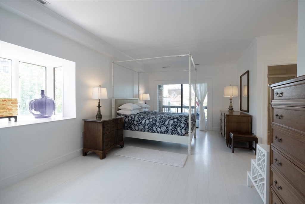 1265 Beacon Street, Unit 702 Brookline, MA 02446 - Photo 7 of 29
