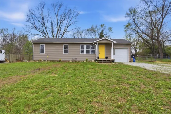 $200,000 | 17410 Chestnut Drive, Belton, MO 64012