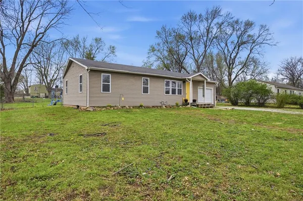 $200,000 | 17410 Chestnut Drive, Belton, MO 64012
