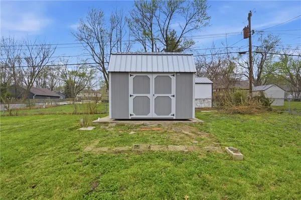 $200,000 | 17410 Chestnut Drive, Belton, MO 64012