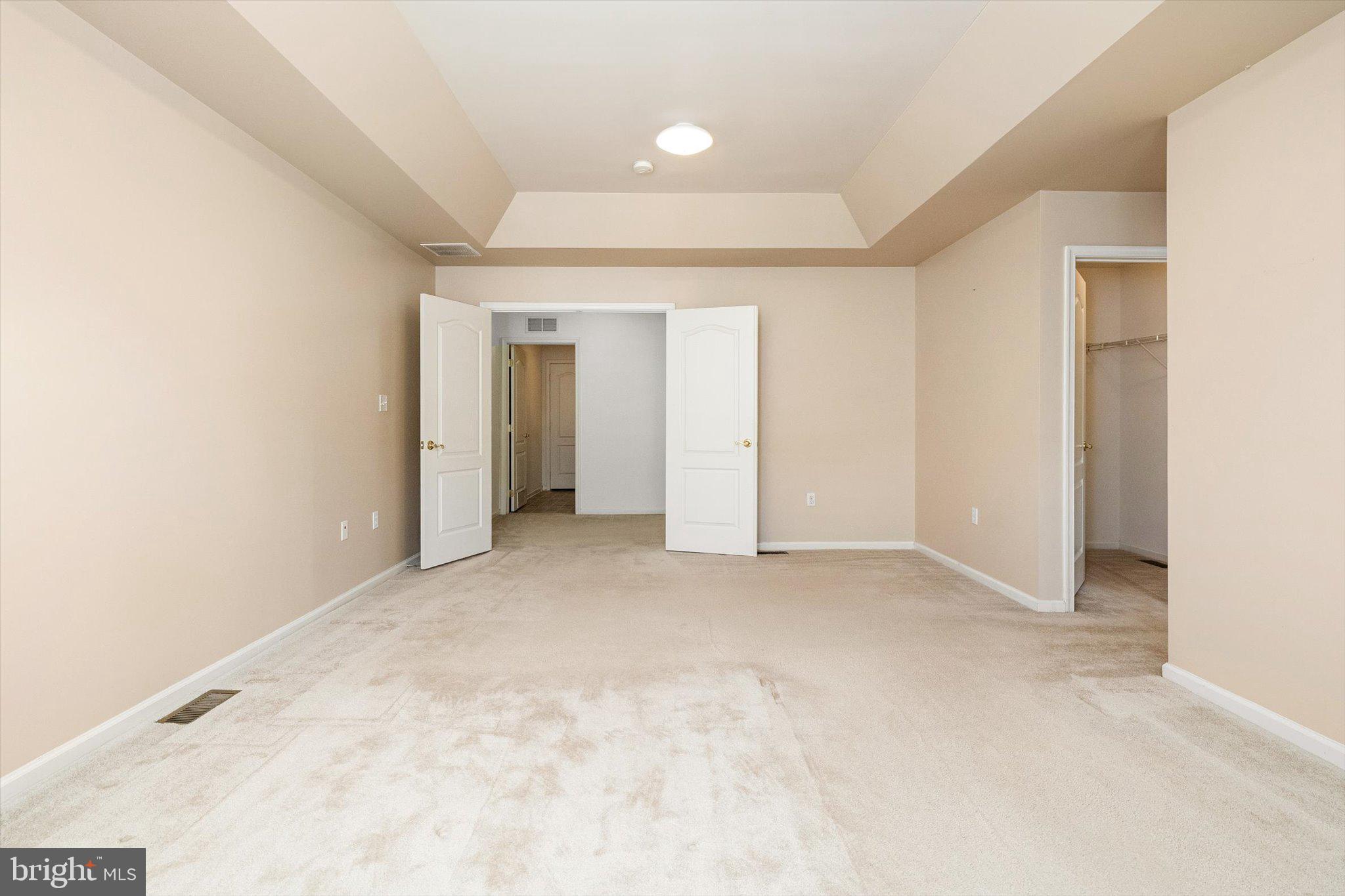 24 Blake Drive Pennington, NJ 08534 - Photo 19 of 28 an empty room with an entryway