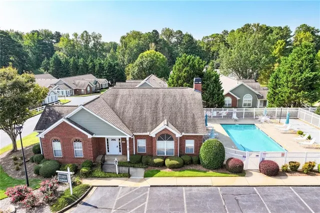 $375,000 | 2128 Carefree Circle, Unit 1, Marietta, GA 30062
