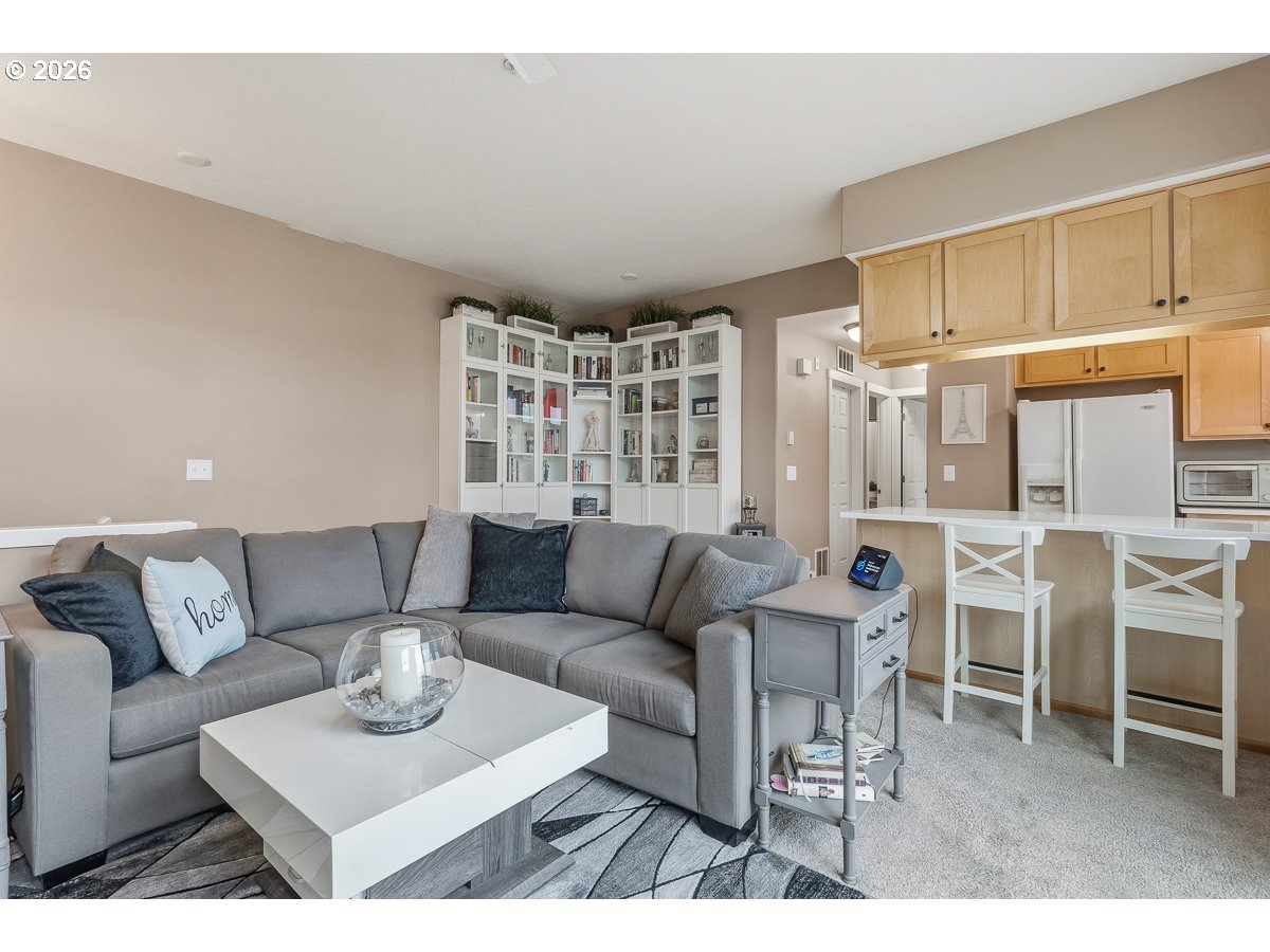14745 Southwest Sandhill Loop, Unit 203 Beaverton, OR 97007 - Photo 6 of 18 Living Room