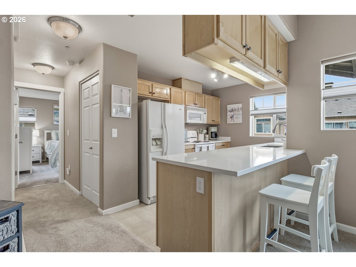 14745 Southwest Sandhill Loop, Unit 203 Beaverton, OR 97007 - Photo 7 of 18 Kitchen