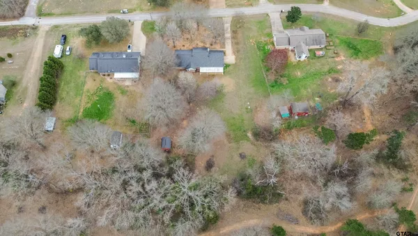 a picture of a bathroom