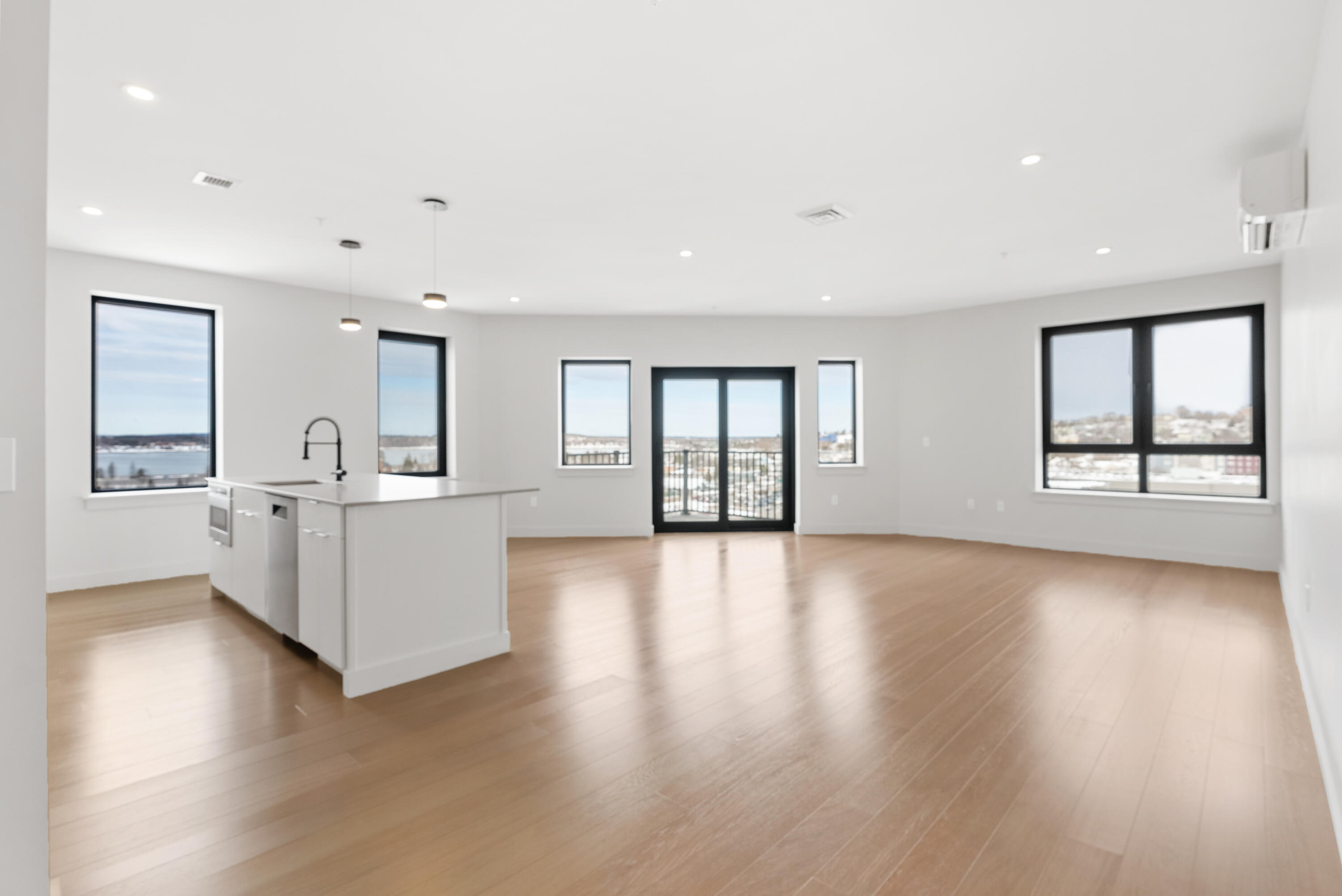 75 Chestnut Street, Unit 706 Portland, ME 04101 - Photo 11 of 21 11-print-DSC01604