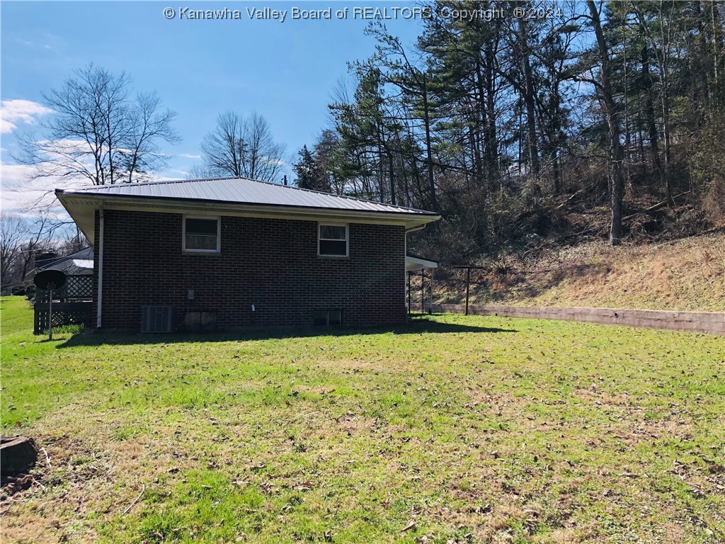 9466 Charleston Road Ripley, WV 25271 - Photo 15 of 19 Gallery Image 15