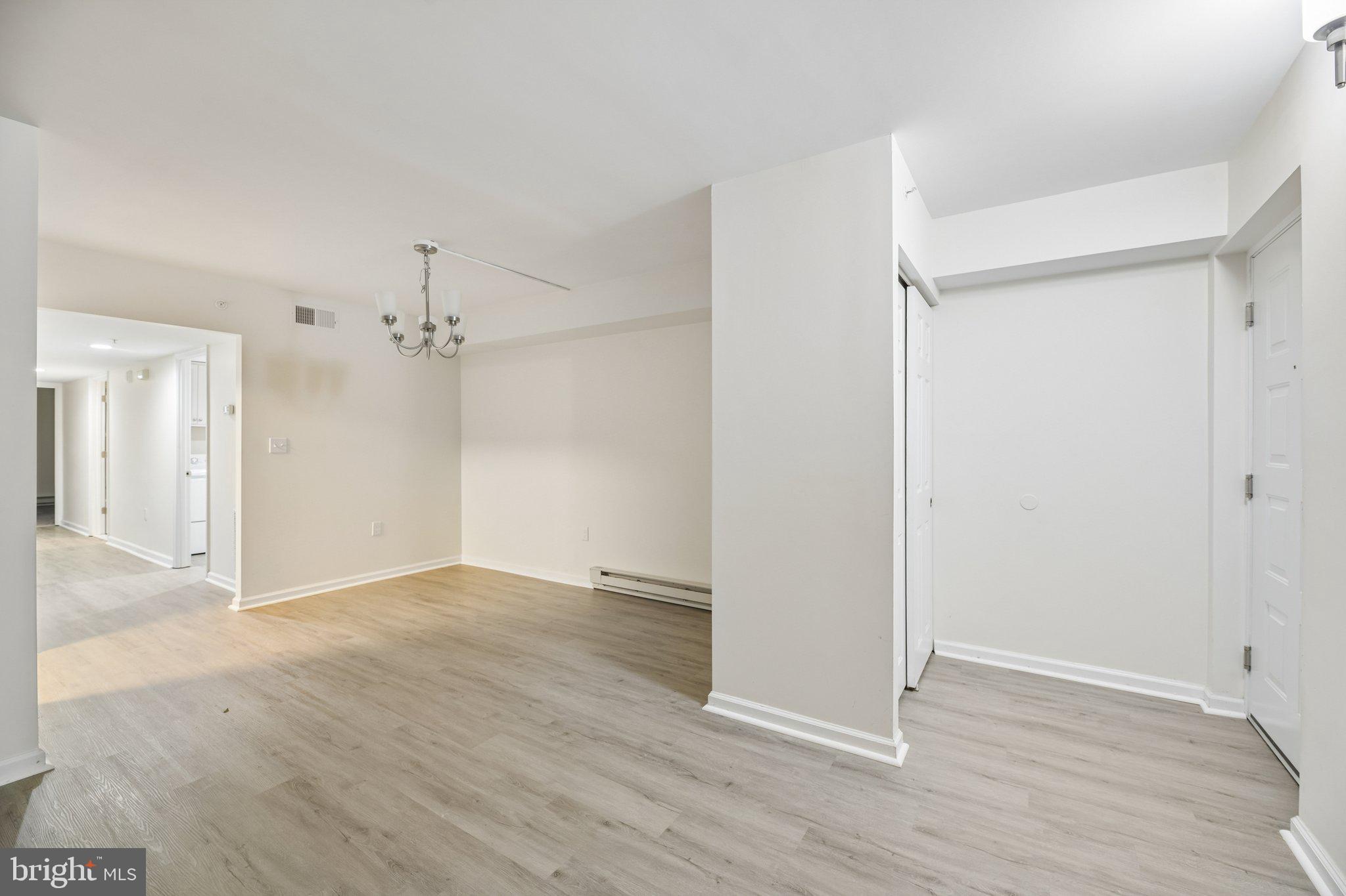 15210 Elkridge Way, Unit 911K Silver Spring, MD 20906 - Photo 13 of 37 Dining Room
