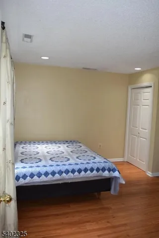 $4,300 | 2 Halstead Place, Princeton, NJ 08540