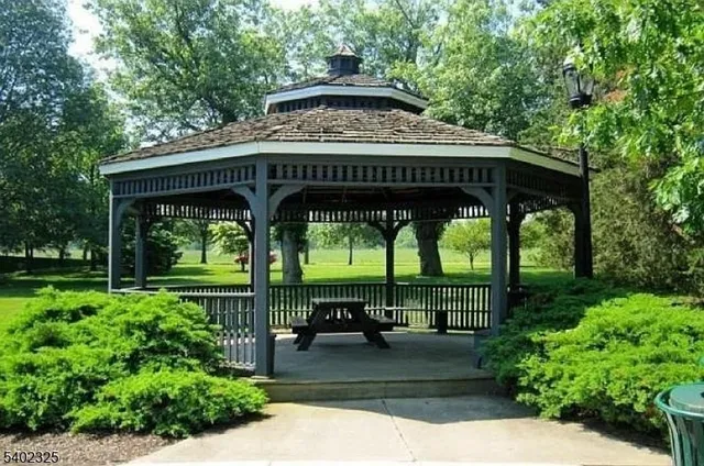 $4,300 | 2 Halstead Place, Princeton, NJ 08540