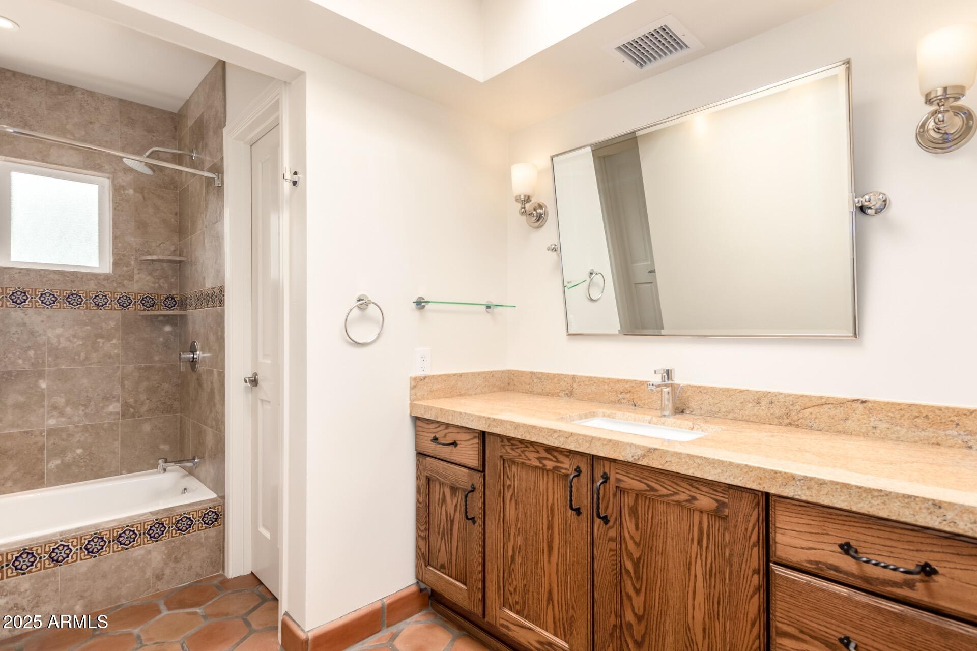 7770 East Camelback Road, Unit 16 Scottsdale, AZ 85251 - Photo 15 of 26 Camelback 16