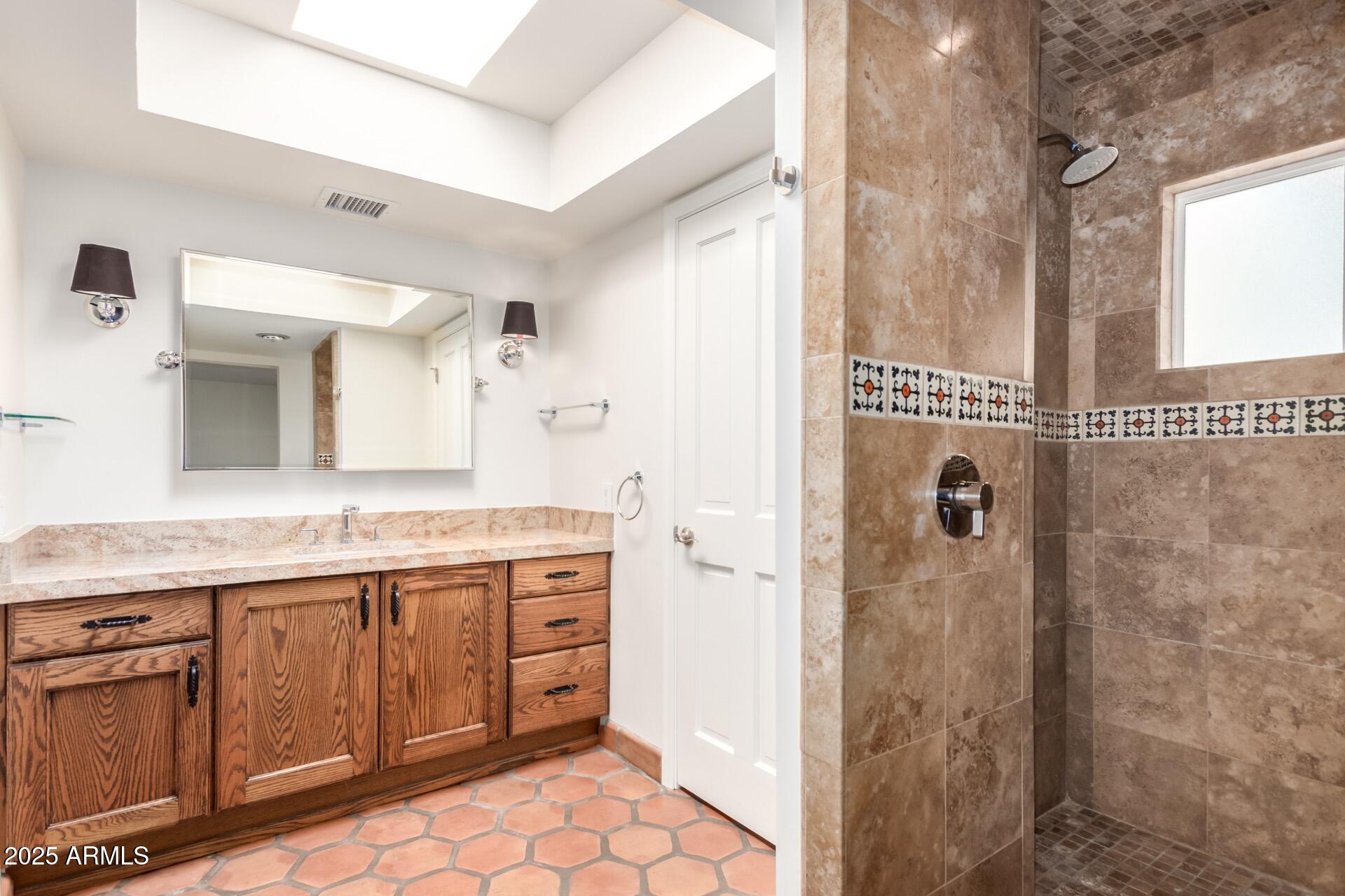 7770 East Camelback Road, Unit 16 Scottsdale, AZ 85251 - Photo 20 of 26 Camelback 21