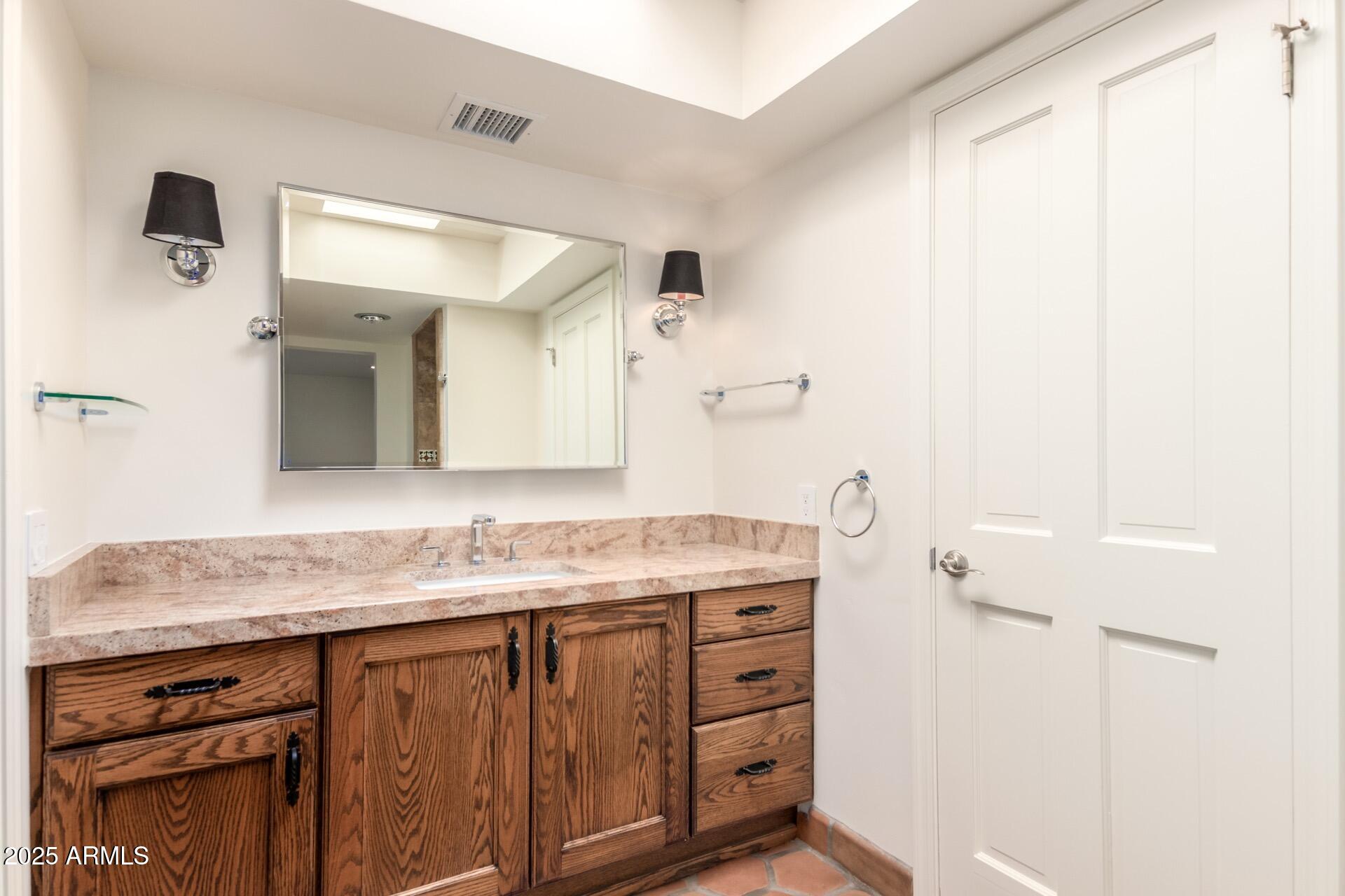 7770 East Camelback Road, Unit 16 Scottsdale, AZ 85251 - Photo 22 of 26 Camelback 23