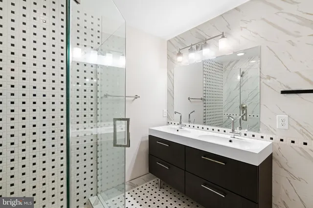 $440,000 | 1625 Ogden Street, Unit B, Philadelphia, PA 19130