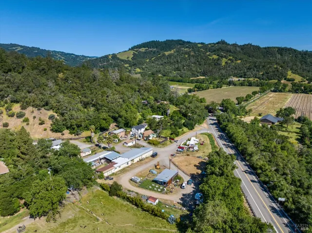 $1,600,000 | 31211 Highway 128, Cloverdale, CA 95425