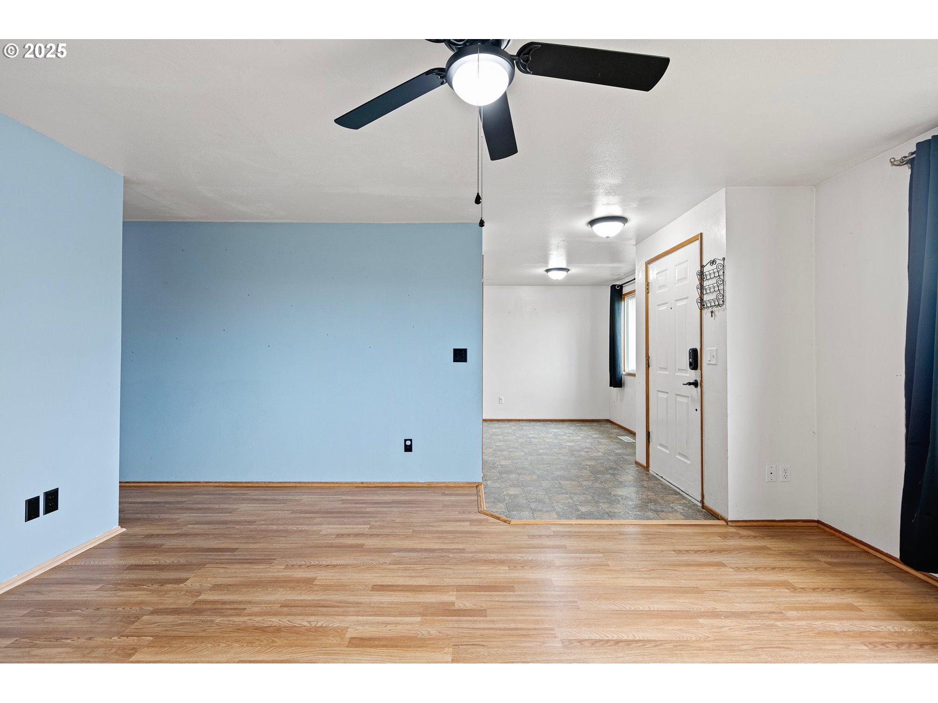 351 South 37th Place Springfield, OR 97478 - Photo 12 of 39 a view of an empty room