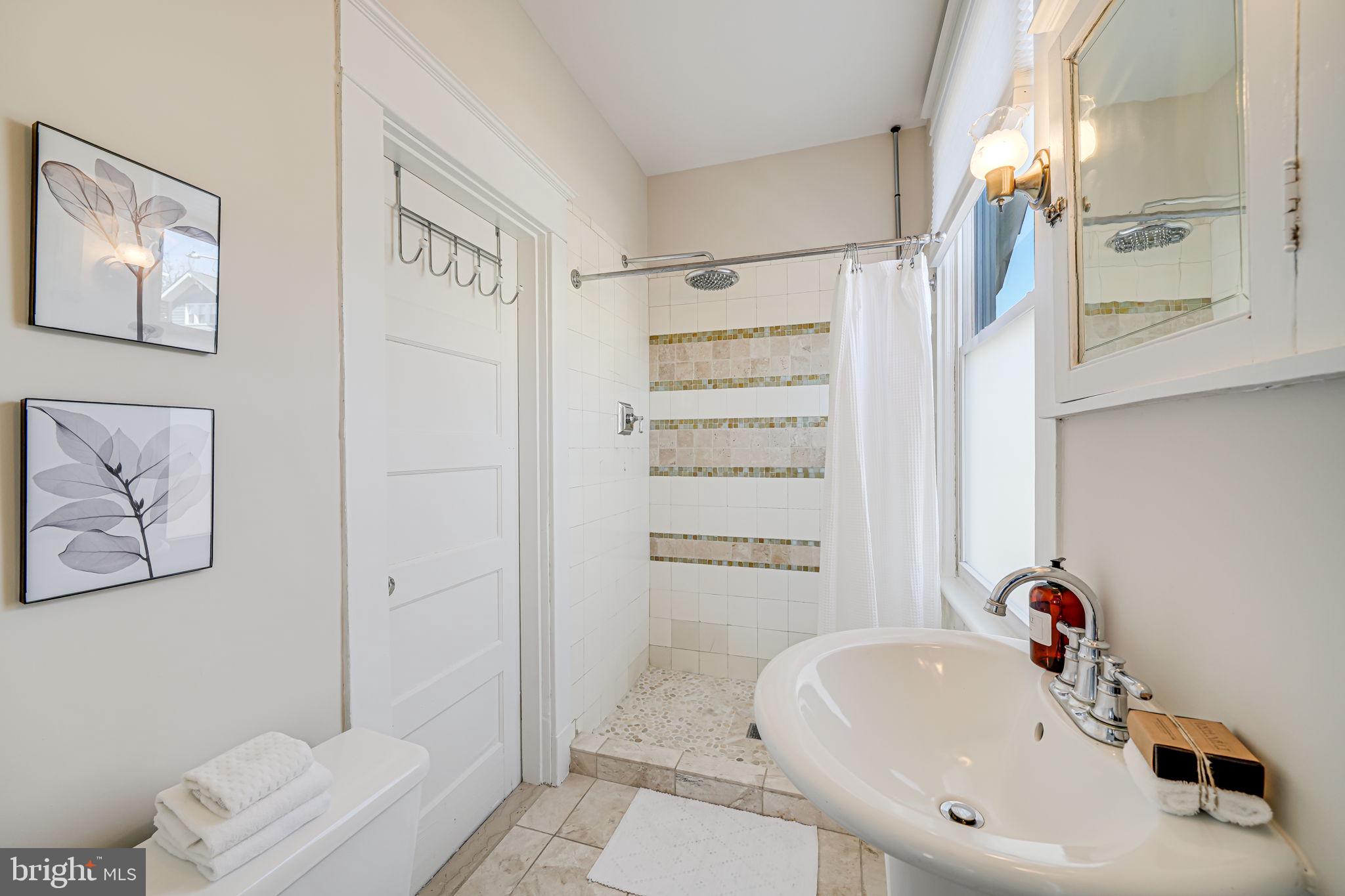 1411 Decatur Street Northwest Washington, DC 20011 - Photo 34 of 86