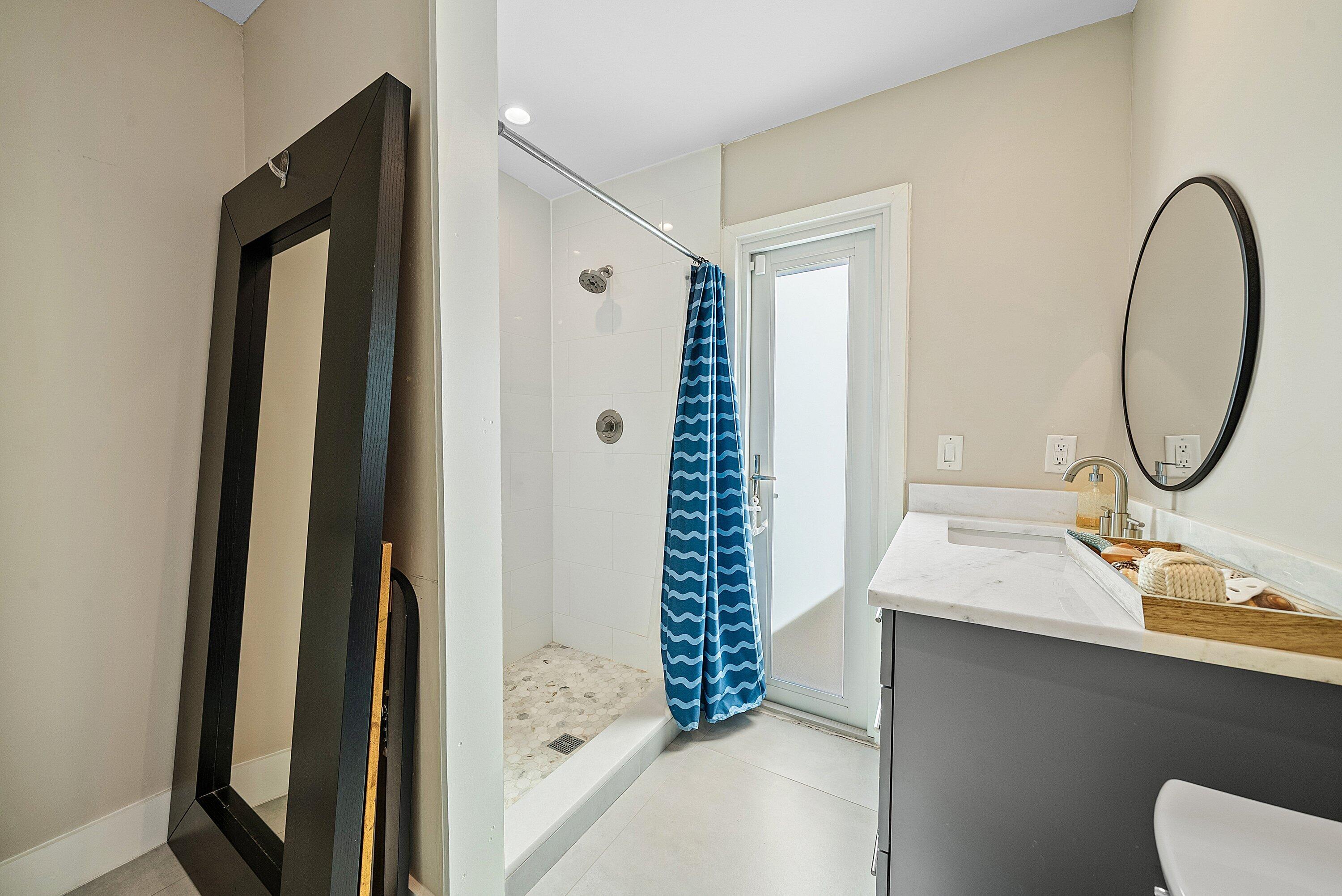 804 S Road Boynton Beach, FL 33435 - Photo 24 of 40 2nd Bathroom