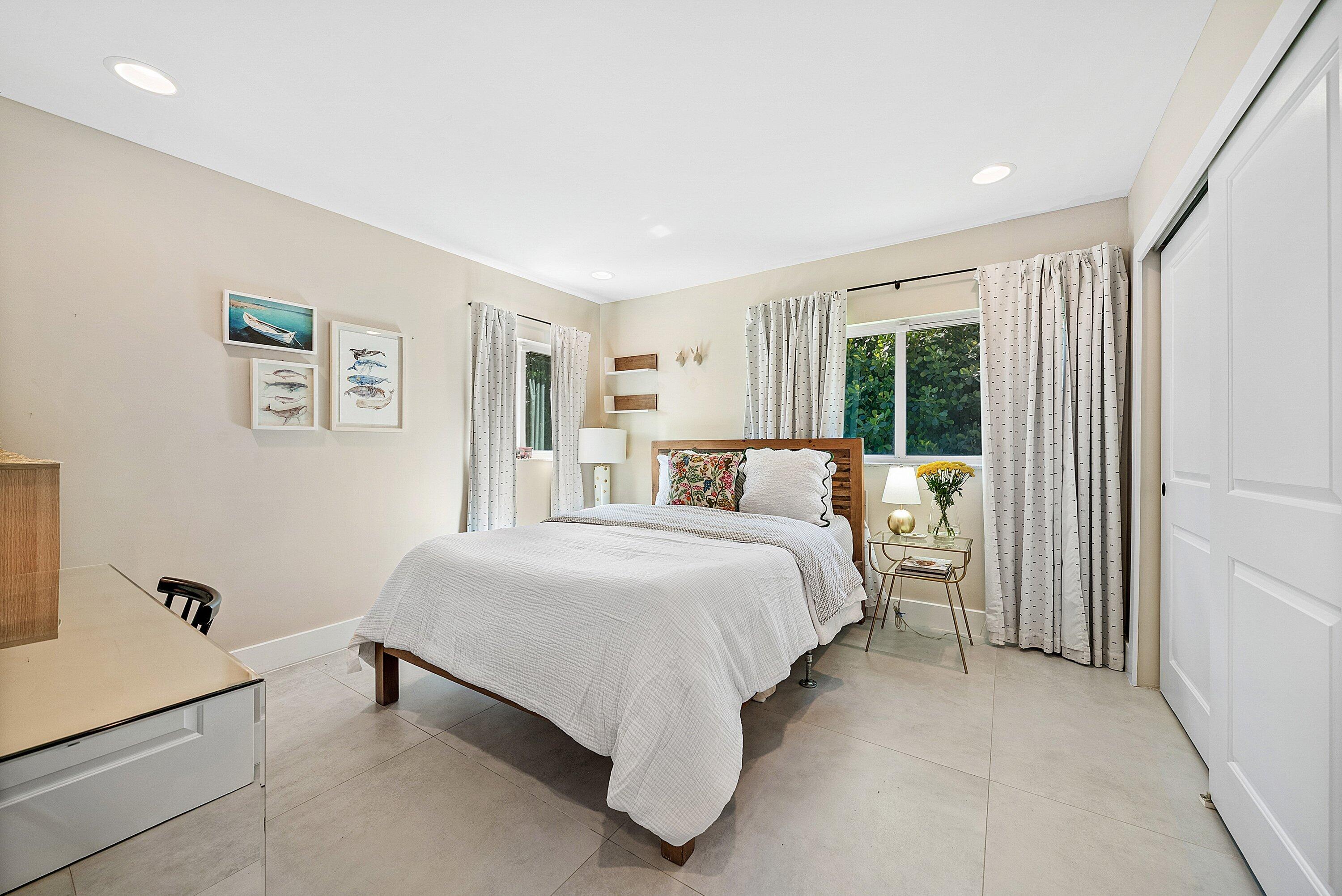 804 S Road Boynton Beach, FL 33435 - Photo 25 of 40 2nd bedroom