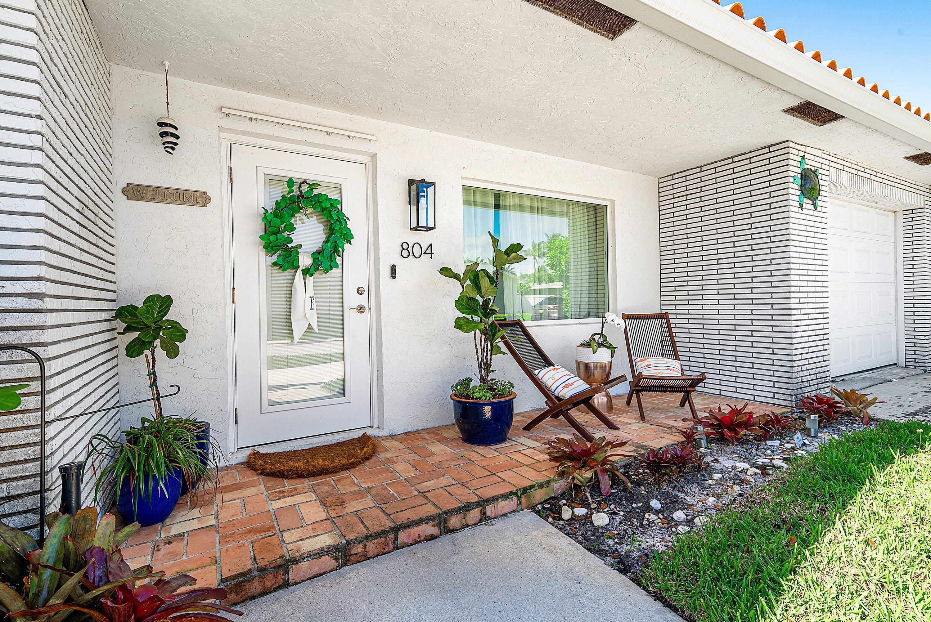 804 S Road Boynton Beach, FL 33435 - Photo 6 of 40 Front porch