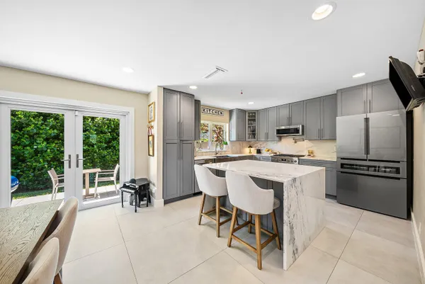 $980,000 | 804 S Road, Boynton Beach, FL 33435