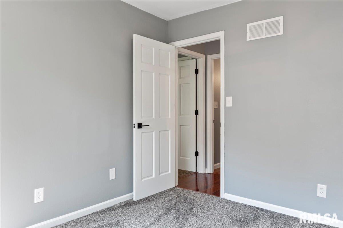 119 Springbrook Drive Springfield, IL 62702 - Photo 25 of 31