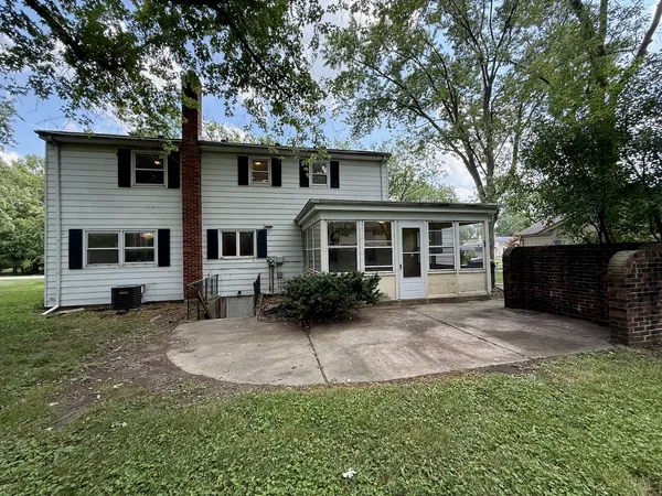 $282,000 | 20436 Arcadian Drive, Olympia Fields, IL 60461