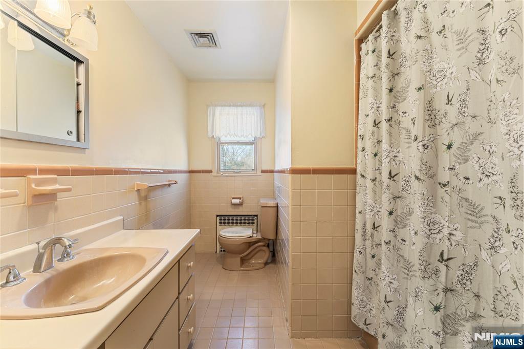 60 White Oak Road Parsippany, NJ 07054 - Photo 8 of 24