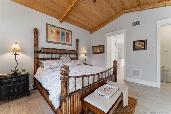 $1,690,000 | 1002 Southeast Riverside Drive, Stuart, FL 34996