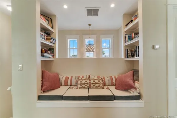 $1,690,000 | 1002 Southeast Riverside Drive, Stuart, FL 34996