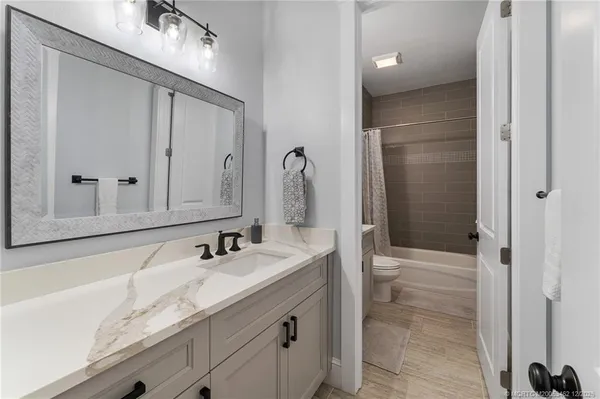 $1,690,000 | 1002 Southeast Riverside Drive, Stuart, FL 34996