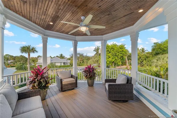 $1,690,000 | 1002 Southeast Riverside Drive, Stuart, FL 34996