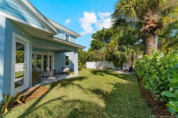$1,690,000 | 1002 Southeast Riverside Drive, Stuart, FL 34996