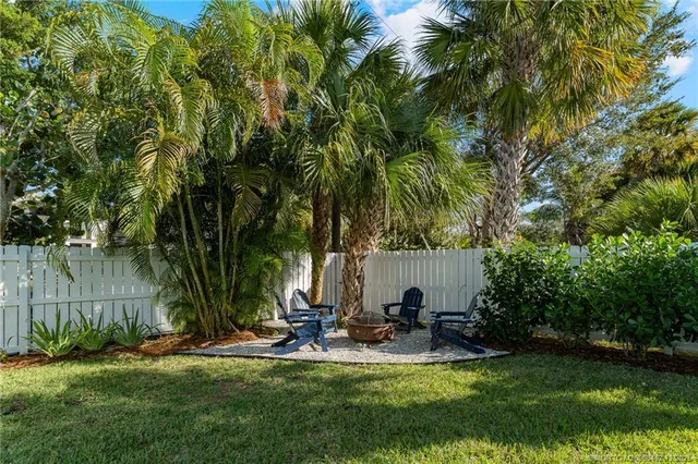 a view of outdoor space